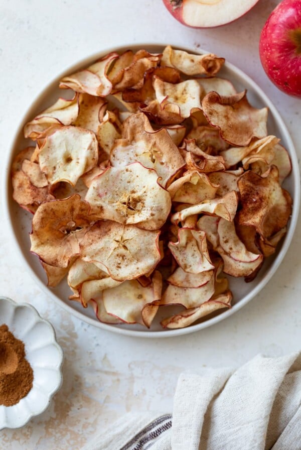 air fryer apple chips in a bowl