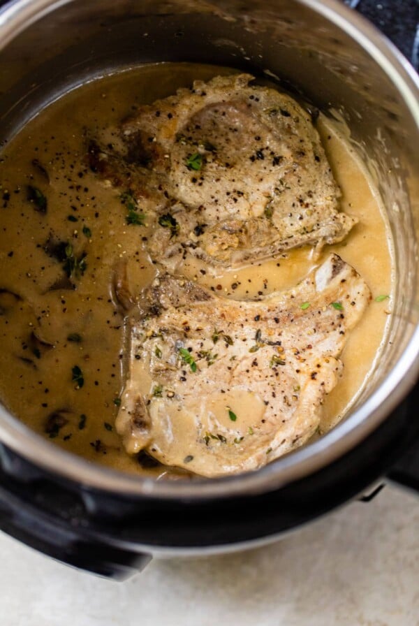 pork chops and gravy in the instant pot