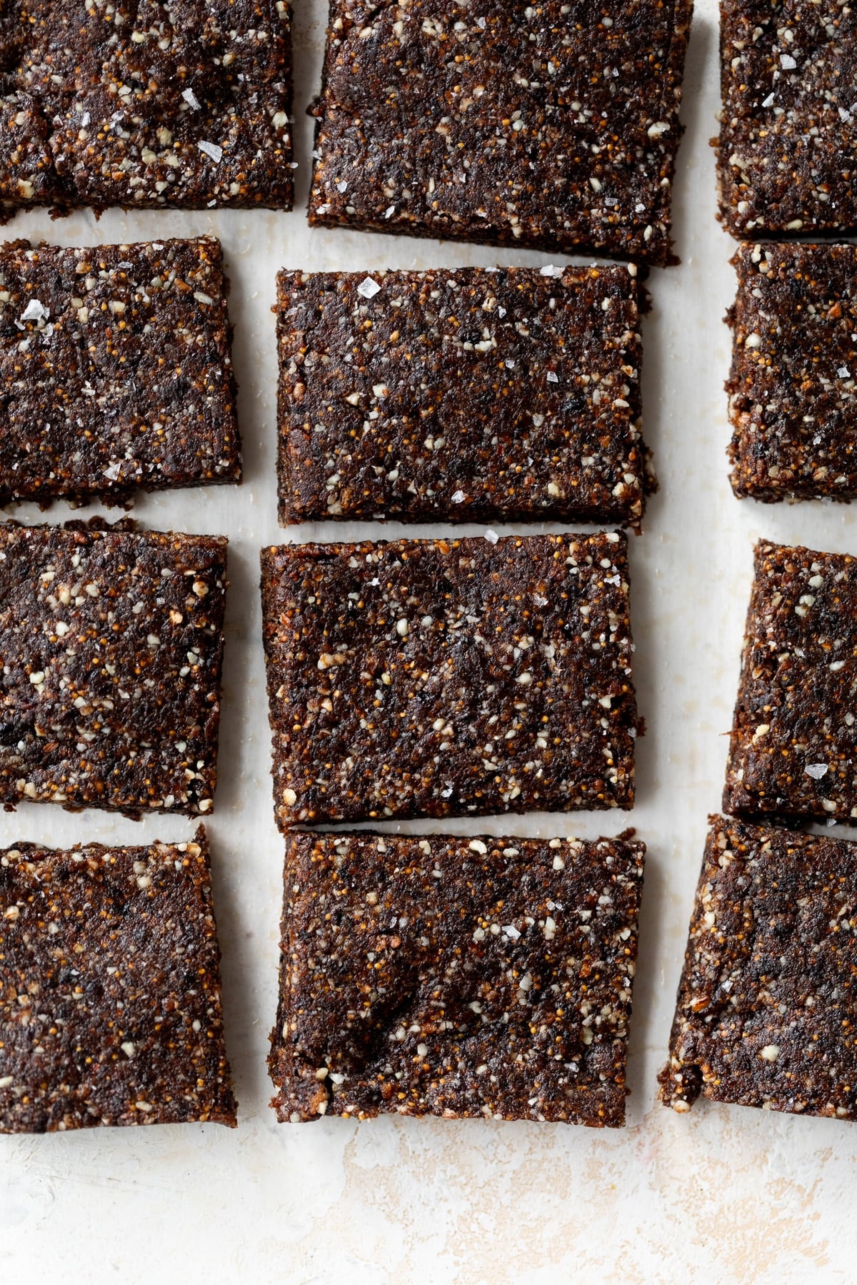 overview of sliced no bake fig bars