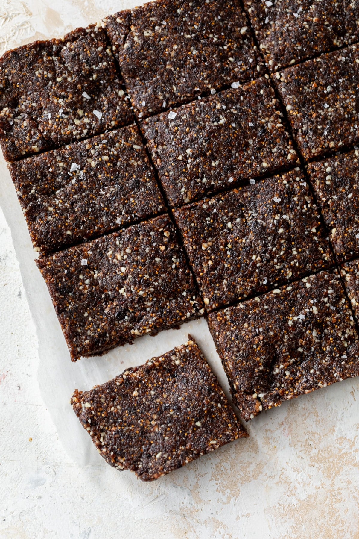 no bake fig bars sliced into squares